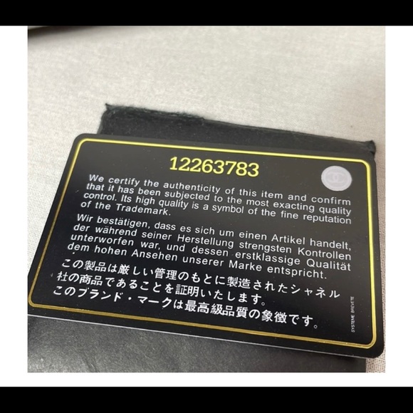 CHANEL clutch patent leather quilted design double cc closure. Purse black - Picture 5 of 6